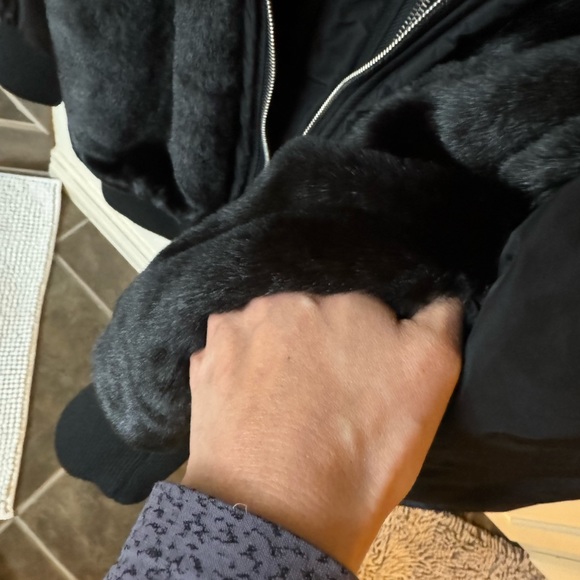 Front Row Shop Faux Fur Bomber with Double Zipper - Picture 4 of 6